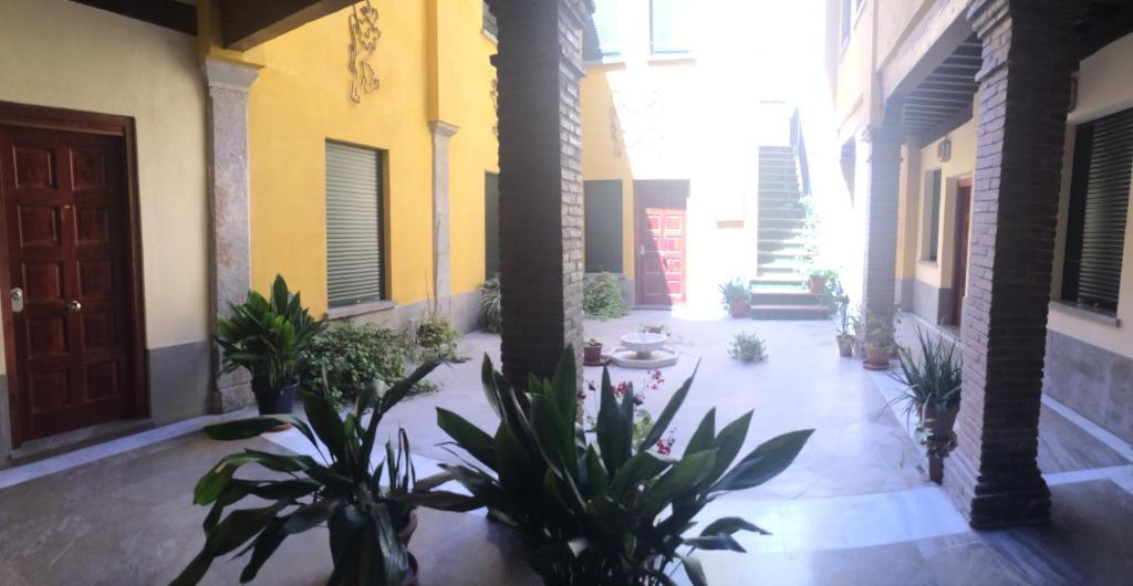 Apartamentos Puerta Real غرناطة المظهر الخارجي الصورة