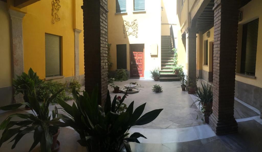 Apartamentos Puerta Real غرناطة المظهر الخارجي الصورة